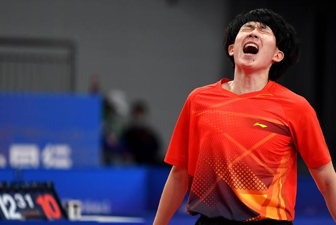 名球员在场 名球员在场